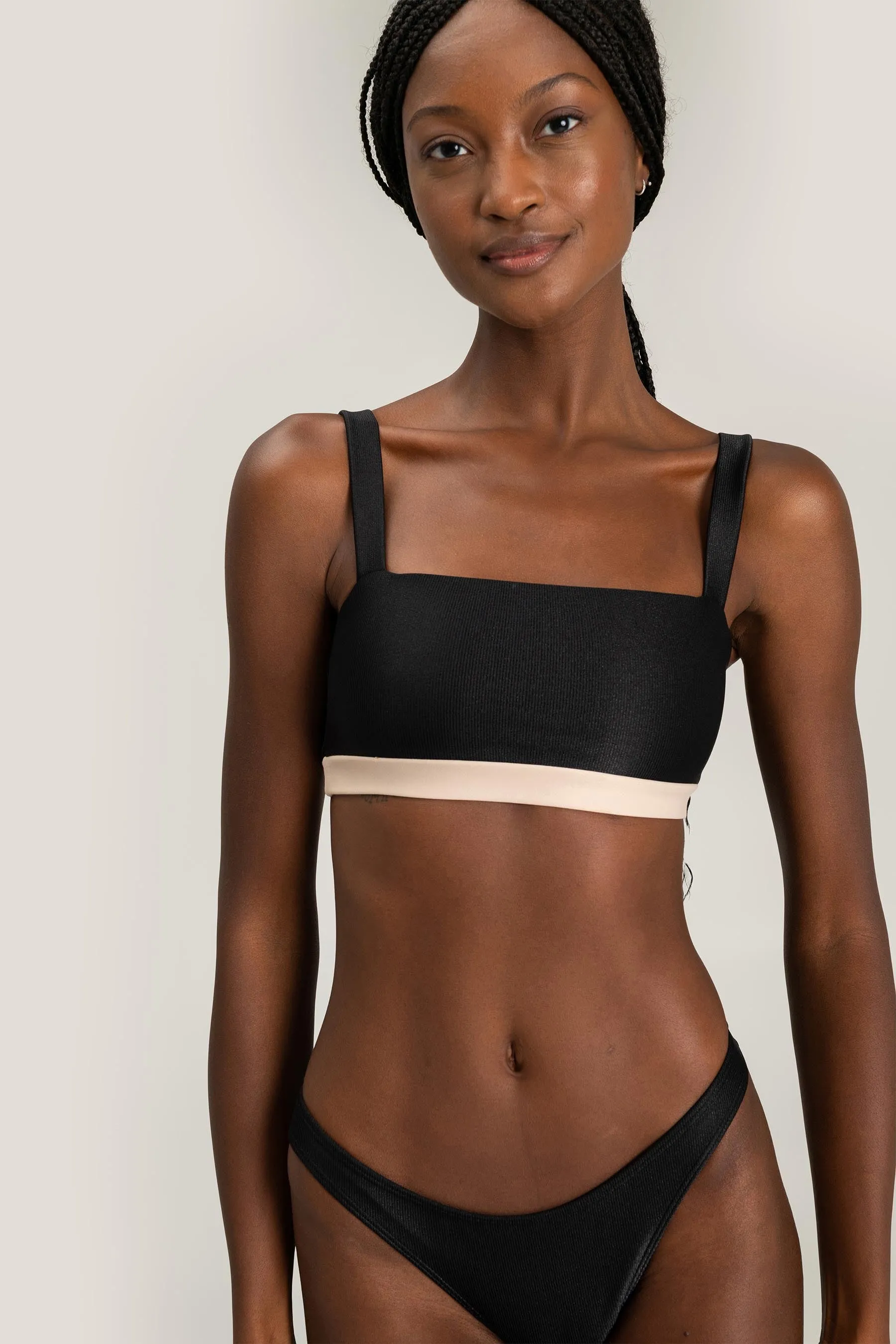 Allure® Band Top